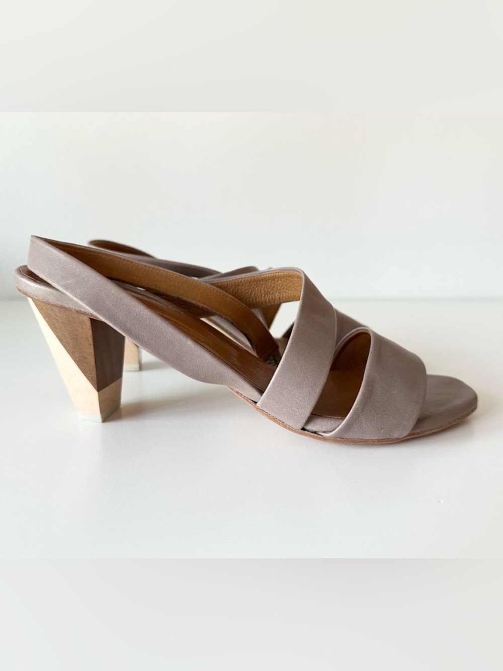 Coclico Taupe Leather Architectural Wood Heel Strappy Sandals EU 40.5